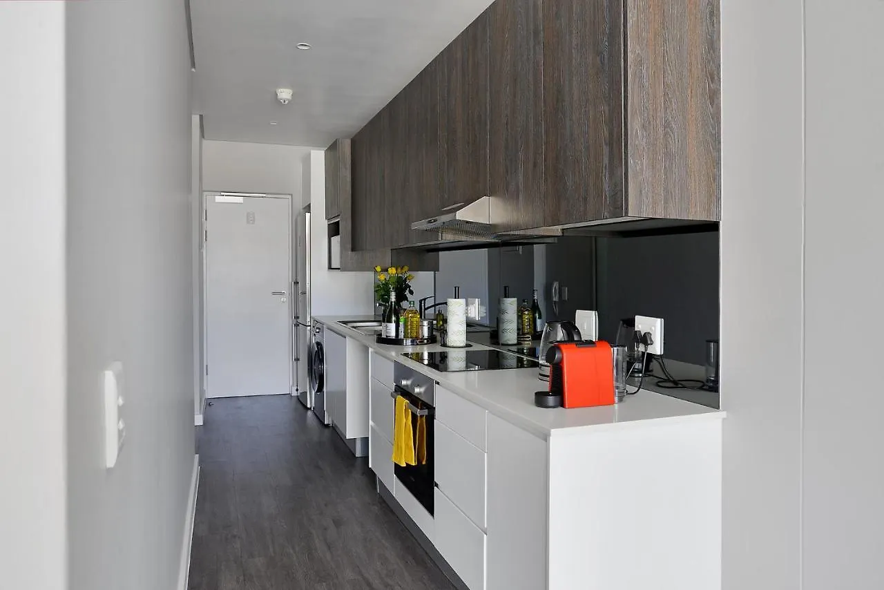 Lola - Luxury City Centre Apartment With City And Mountain Views Cape Town
