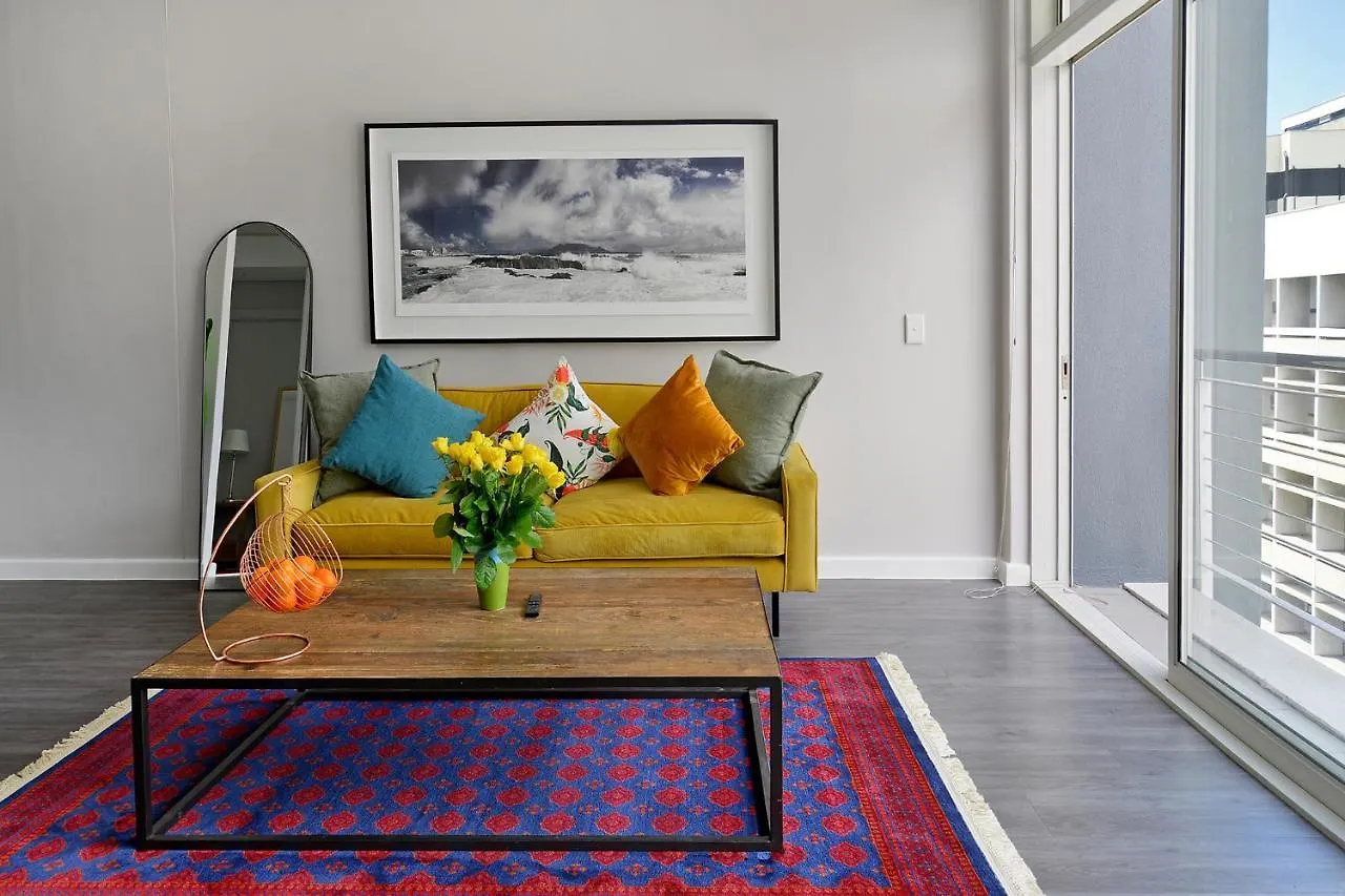 Lola - Luxury City Centre Apartment With City And Mountain Views Cape Town